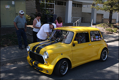 yellow mini at 1st checkpoint